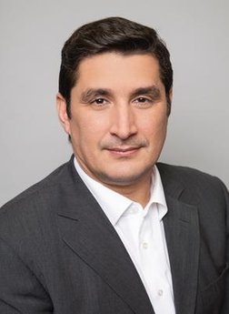 Montag, 16.11.2026 17:00-18:30 Uhr Cem Karakaya- Vortrag "Digitale Welten erfordern digitale Kompetenzen"